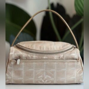 Chanel ‘Travel Line Cosmetics Clutch’